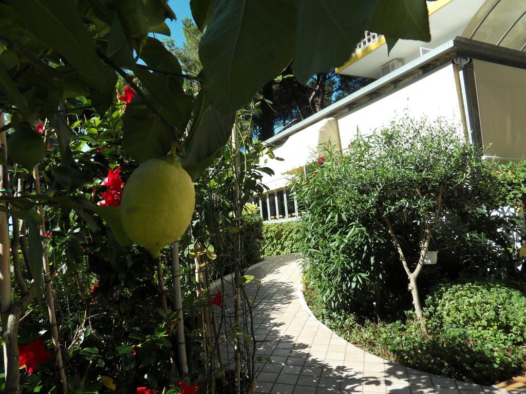 Hotel Abbazia Lignano Sabbiadoro Eksteriør bilde