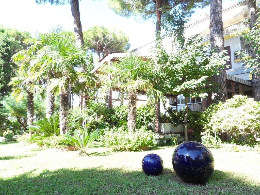 Hotel Abbazia Lignano Sabbiadoro Eksteriør bilde